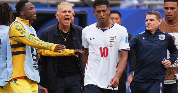 Ngôi sao đội tuyển Anh vi phạm luật mới của FIFA, lại lấy tay che miệng: Nguy cơ nhận án phạt nguội - hình ảnh - winrr88.com