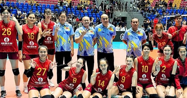 Thanh Thúy và hàng chắn tỏa sáng, đội tuyển bóng chuyền nữ Việt Nam thắng dễ Iran: góc nhìn mới cho người chơi Việt - hình ảnh - winrr88.com Thanh Thúy và hàng chắn tỏa sáng, đội tuyển bóng chuyền nữ Việt Nam thắng dễ Iran: góc nhìn mới cho người chơi Việt - hình ảnh - winrr88.com
