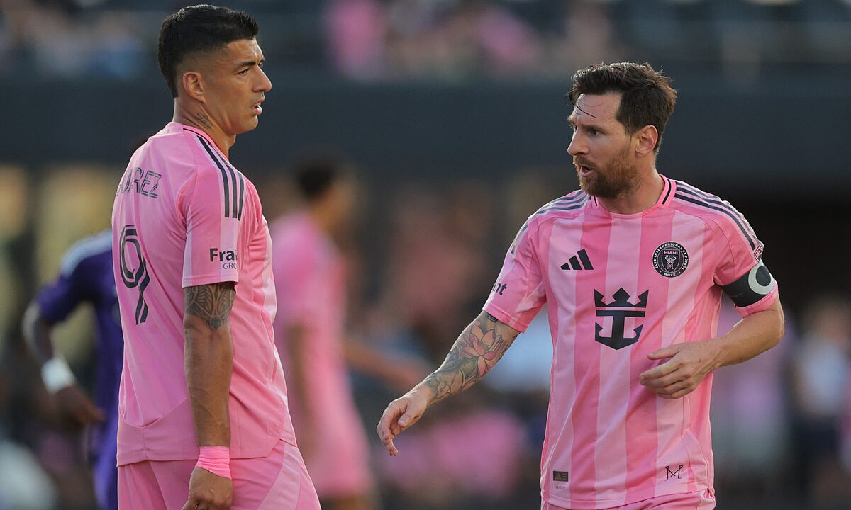 Link vào nhà cái RR88: Suarez ca ngợi Messi có ‘bộ não nhanh hơn đôi chân’ - hình ảnh - winrr88.com
