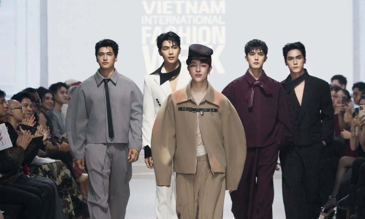 RR88 tài xỉu và làn gió mới từ nhà mốt Gen Z tại Tuần lễ Thời trang Việt Nam - hình ảnh - winrr88.com
