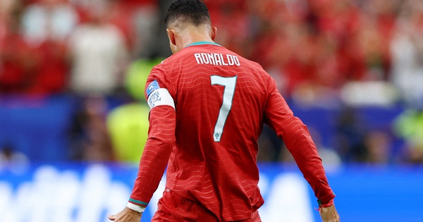 RR88 hỗ trợ 24/7: Ronaldo lập kỷ lục vô tiền khoáng hậu tại World Cup 2026 - hình ảnh - winrr88.com RR88 hỗ trợ 24/7: Ronaldo lập kỷ lục vô tiền khoáng hậu tại World Cup 2026 - hình ảnh - winrr88.com