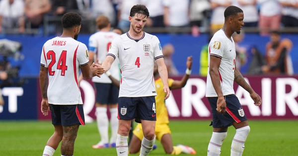 Declan Rice gây lo lắng cho đội tuyển Anh, HLV Tuchel cho cầu thủ đi chơi golf - hình ảnh - winrr88.com