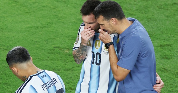 Scaloni đáp trả HLV Ancelotti khi chê Argentina ‘đá chậm’, tiết lộ Messi rất ổn: góc nhìn mới cho người chơi Việt - hình ảnh - winrr88.com Scaloni đáp trả HLV Ancelotti khi chê Argentina ‘đá chậm’, tiết lộ Messi rất ổn: góc nhìn mới cho người chơi Việt - hình ảnh - winrr88.com