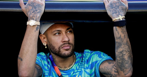 Tổng thống Brazil châm biếm Neymar ‘đi World Cup để làm việc từ xa’? - hình ảnh - winrr88.com Tổng thống Brazil châm biếm Neymar ‘đi World Cup để làm việc từ xa’? - hình ảnh - winrr88.com