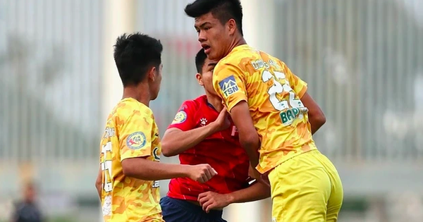 Trung vệ 1,95 m của HAGL sẽ không thất thế ở đội tuyển Việt Nam, bởi loạt lý do này…: góc nhìn mới cho người chơi Việt - hình ảnh - winrr88.com Trung vệ 1,95 m của HAGL sẽ không thất thế ở đội tuyển Việt Nam, bởi loạt lý do này…: góc nhìn mới cho người chơi Việt - hình ảnh - winrr88.com