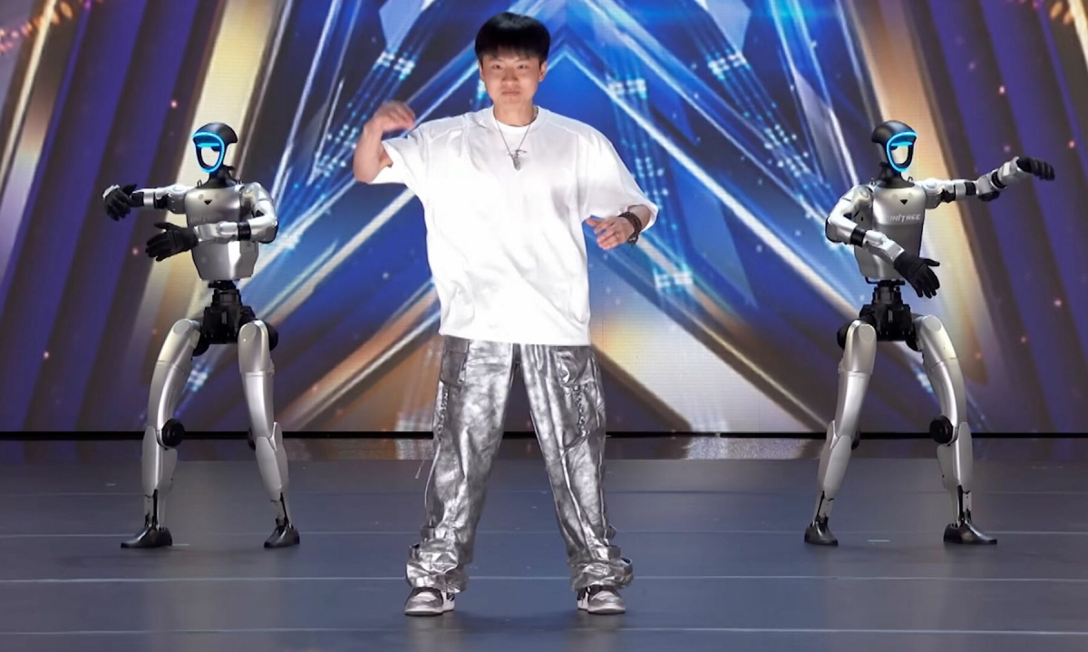 RR88 casino và cơn sốt robot nhảy múa tại America’s Got Talent - hình ảnh - winrr88.com RR88 casino và cơn sốt robot nhảy múa tại America’s Got Talent - hình ảnh - winrr88.com