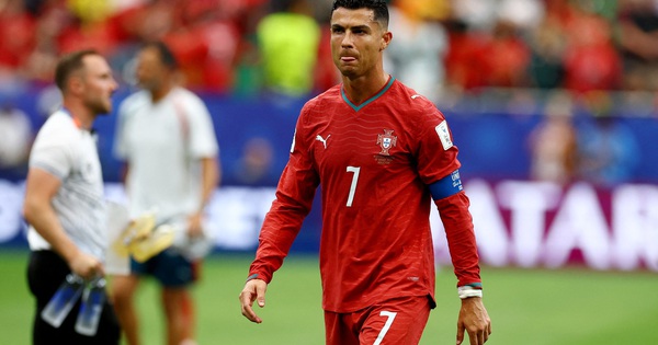 Bị gọi là ‘lời nguyền’ của đội tuyển Bồ Đào Nha, Ronaldo nói gì? - hình ảnh - winrr88.com Bị gọi là ‘lời nguyền’ của đội tuyển Bồ Đào Nha, Ronaldo nói gì? - hình ảnh - winrr88.com