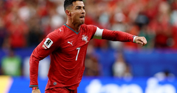 Nhà cái không chặn: Ronaldo lập cú đúp, Bồ Đào Nha đại thắng Uzbekistan 5-0 - hình ảnh - winrr88.com