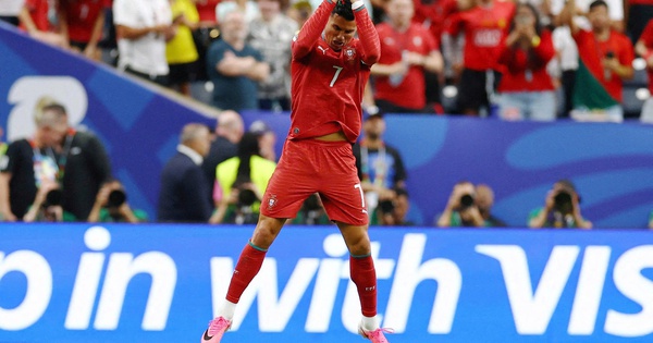 Ronaldo đã bật công tắc cỗ máy chinh phục - hình ảnh - winrr88.com Ronaldo đã bật công tắc cỗ máy chinh phục - hình ảnh - winrr88.com