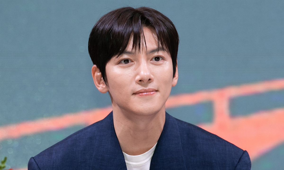 Ji Chang Wook chia sẻ cảm xúc tích cực khi đến Việt Nam, RR88 đồng hành cùng fan giải trí an toàn - hình ảnh - winrr88.com Ji Chang Wook chia sẻ cảm xúc tích cực khi đến Việt Nam, RR88 đồng hành cùng fan giải trí an toàn - hình ảnh - winrr88.com