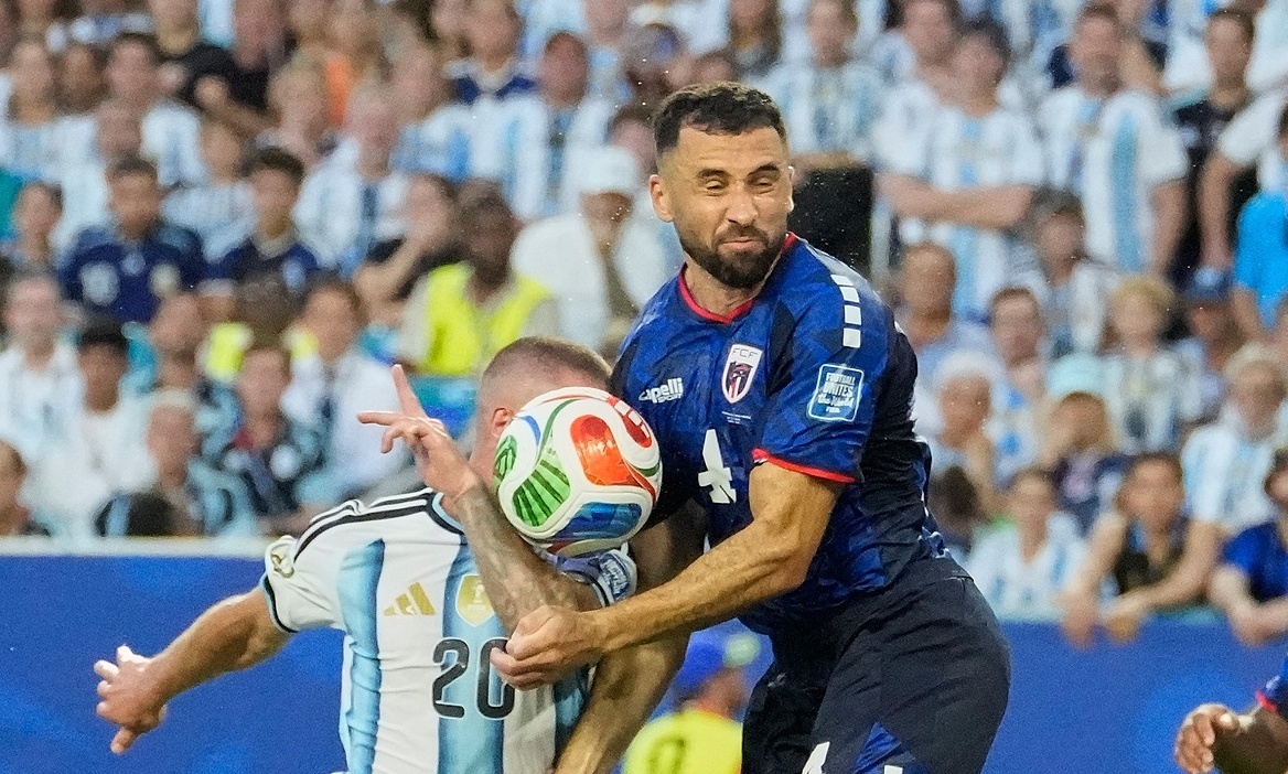 Vì sao Argentina không được phạt đền trong trận gặp Cape Verde? - hình ảnh - winrr88.com