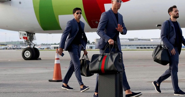Cristiano Ronaldo bị chấm 0 điểm thời trang tại World Cup 2026: Điều gì khiến huyền thoại thất bại? - hình ảnh - winrr88.com Cristiano Ronaldo bị chấm 0 điểm thời trang tại World Cup 2026: Điều gì khiến huyền thoại thất bại? - hình ảnh - winrr88.com