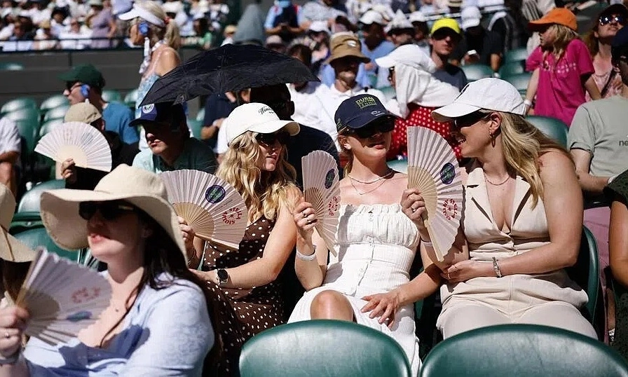 Wimbledon ‘bất lực’ trước World Cup 2026: góc nhìn mới cho người chơi Việt - hình ảnh - winrr88.com Wimbledon ‘bất lực’ trước World Cup 2026: góc nhìn mới cho người chơi Việt - hình ảnh - winrr88.com